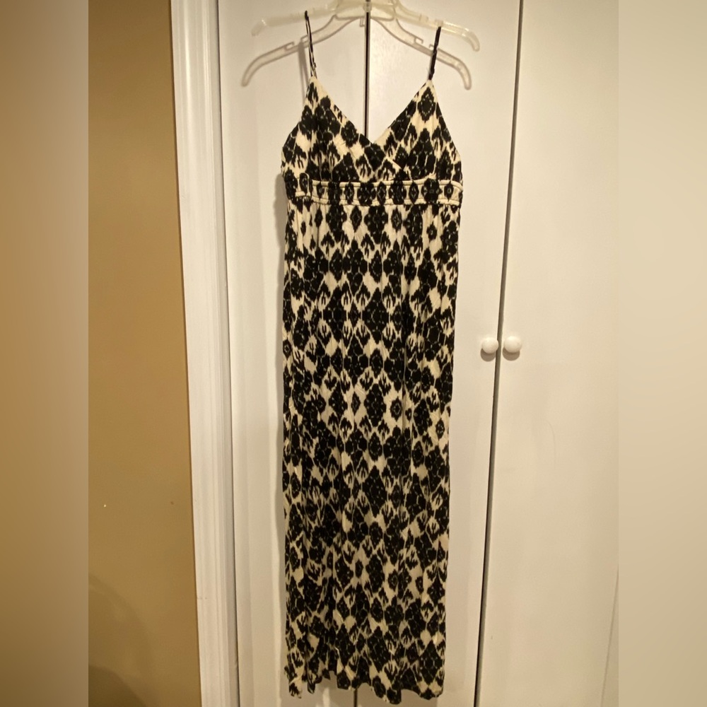 Gently worn Ann Taylor Loft Petite Large Summer Dress with straps.
